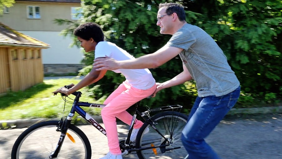 Ich will leben, frei sein – Junge Flüchtlinge suchen eine neue Heimat in Deutschland – Dokumentation